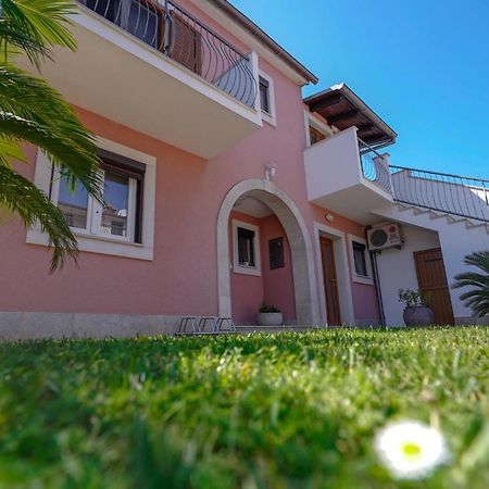Apartments Palm View Ρόβινι Εξωτερικό φωτογραφία