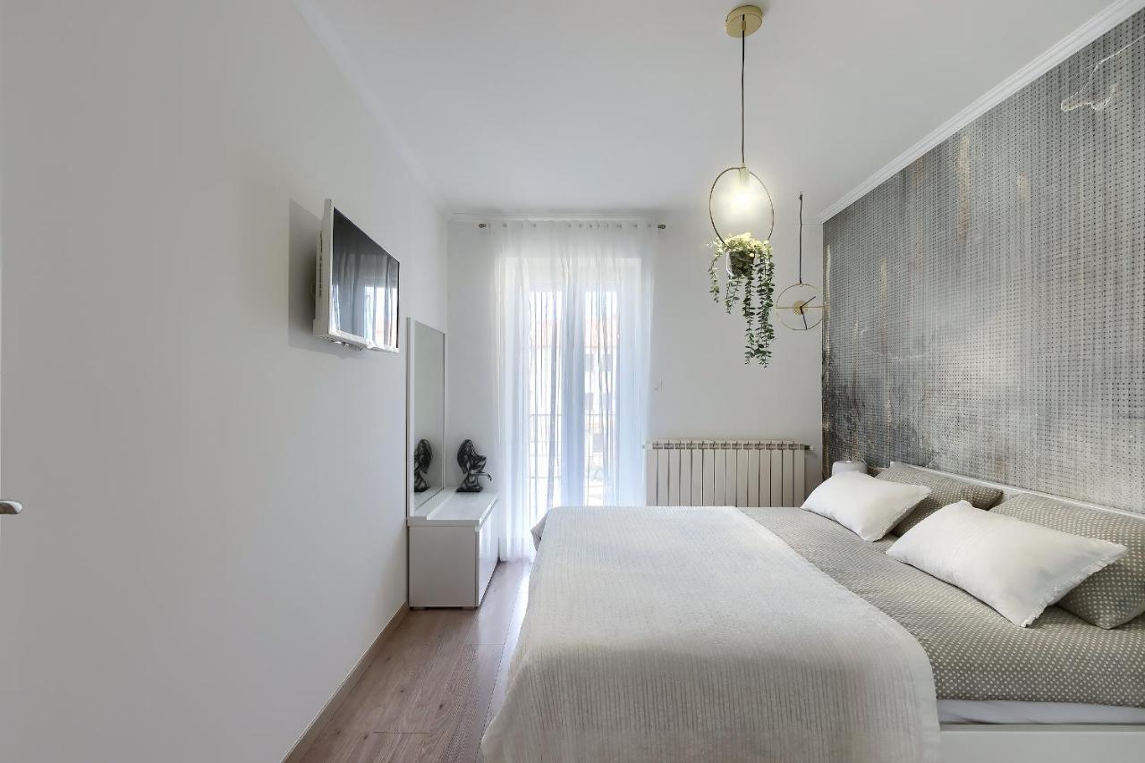 Apartments Palm View Ρόβινι Εξωτερικό φωτογραφία