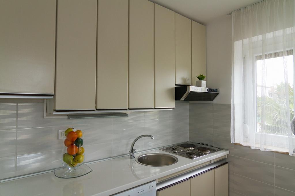 Apartments Palm View Ρόβινι Εξωτερικό φωτογραφία
