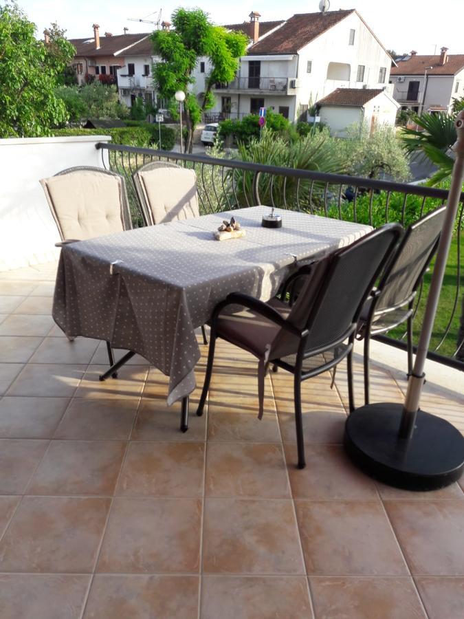Apartments Palm View Ρόβινι Εξωτερικό φωτογραφία
